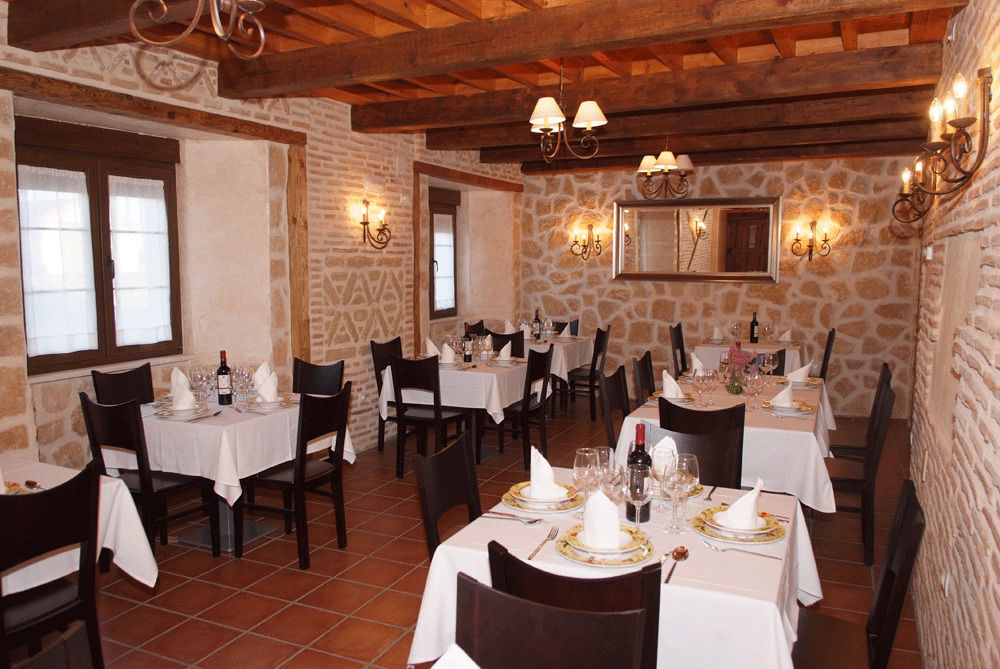 La Casona De Dona Petra Hotel Villarmentero de Campos Exterior foto